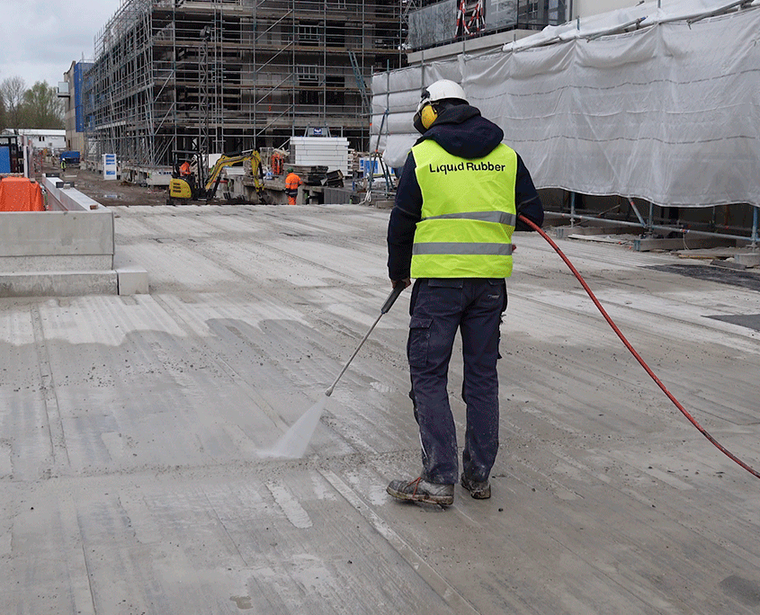 cleaning-concrete-deck-for-coating